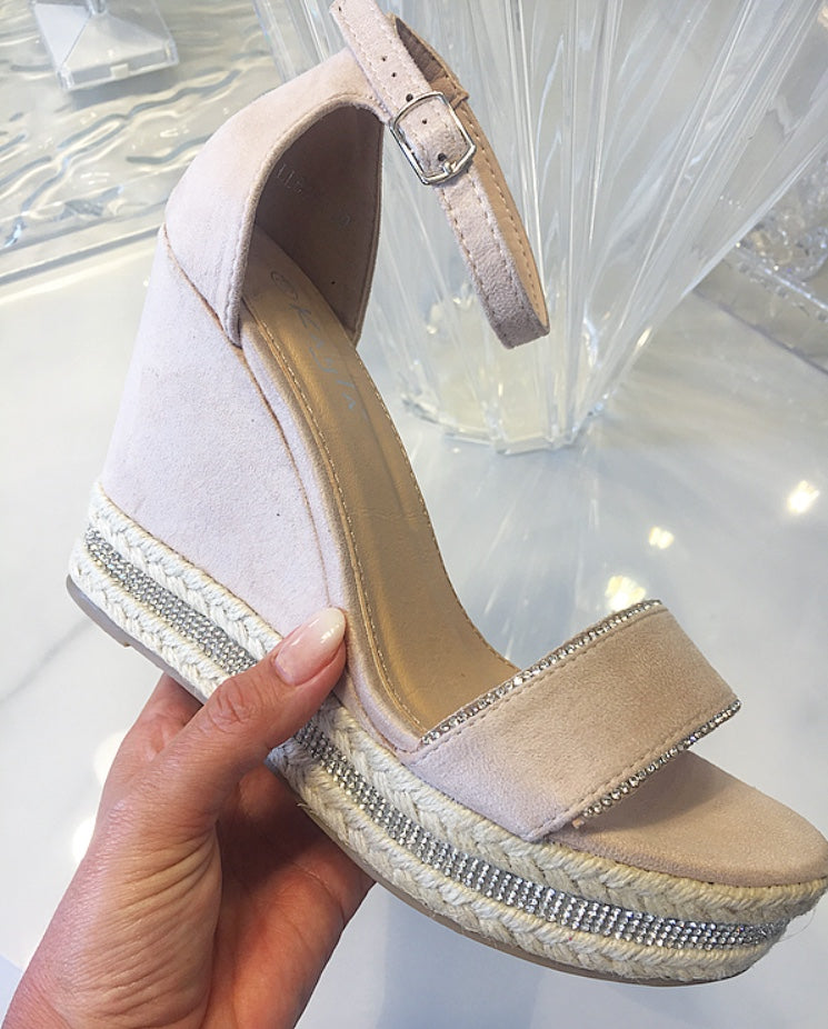 Sonja Wedges i nude med simili