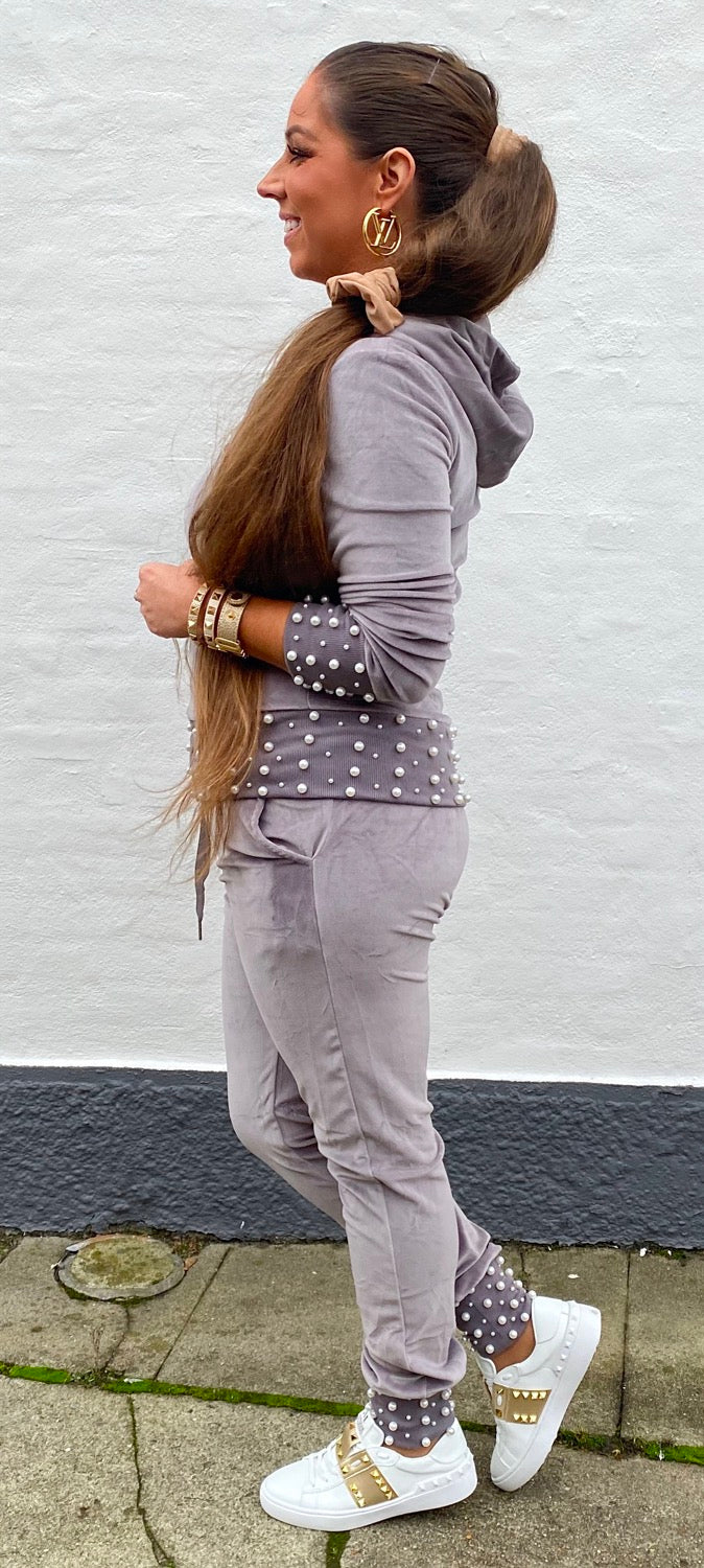 Sæt med cardigan perler - grå