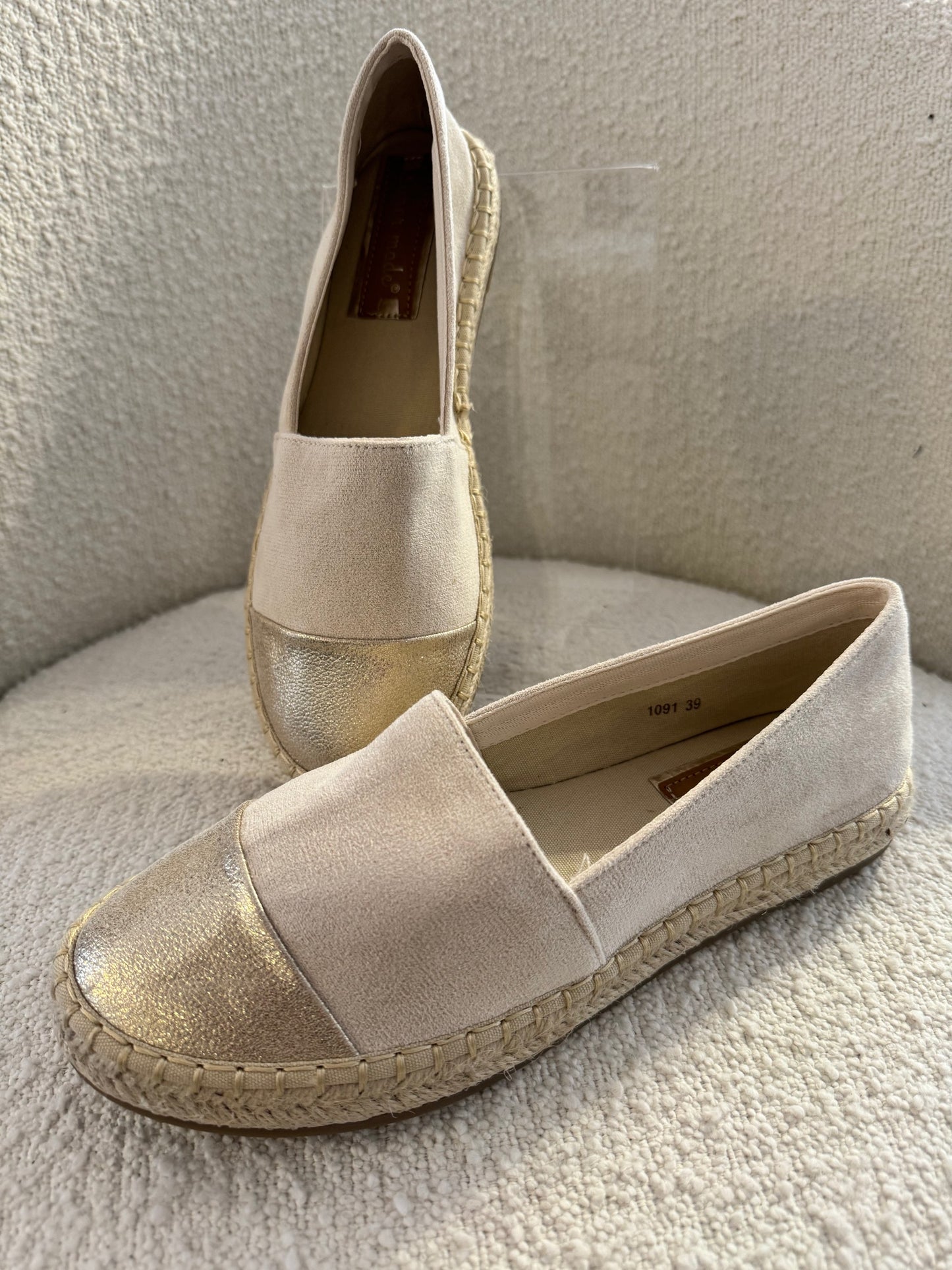 Espadrillers i beige m. shiny front