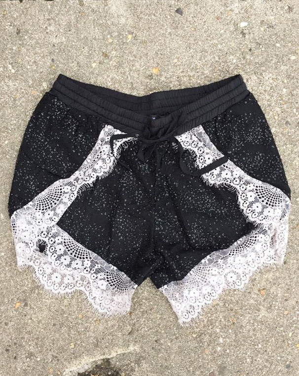 June Shorts - sort