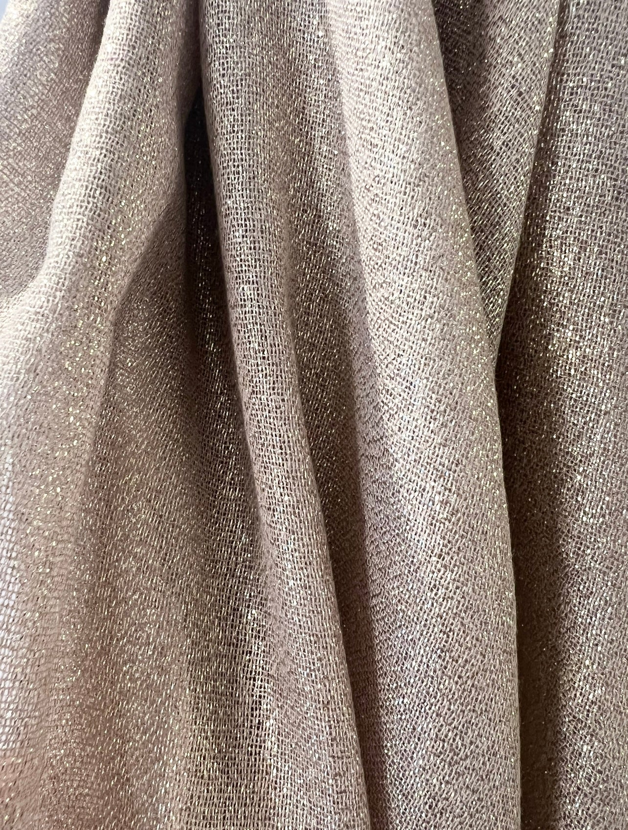 Tørklæde med guld - taupe