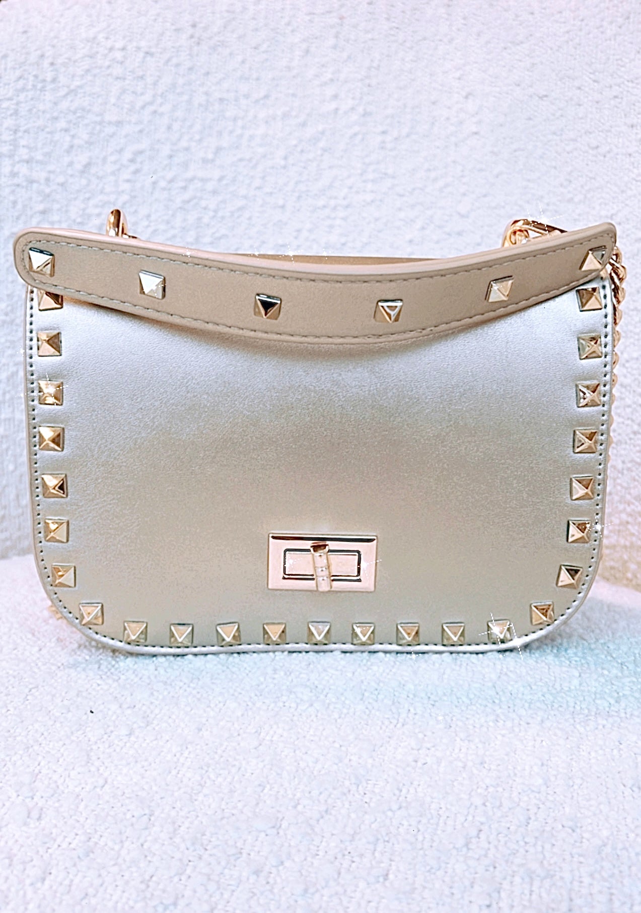 Divaztino taske i guld 3246