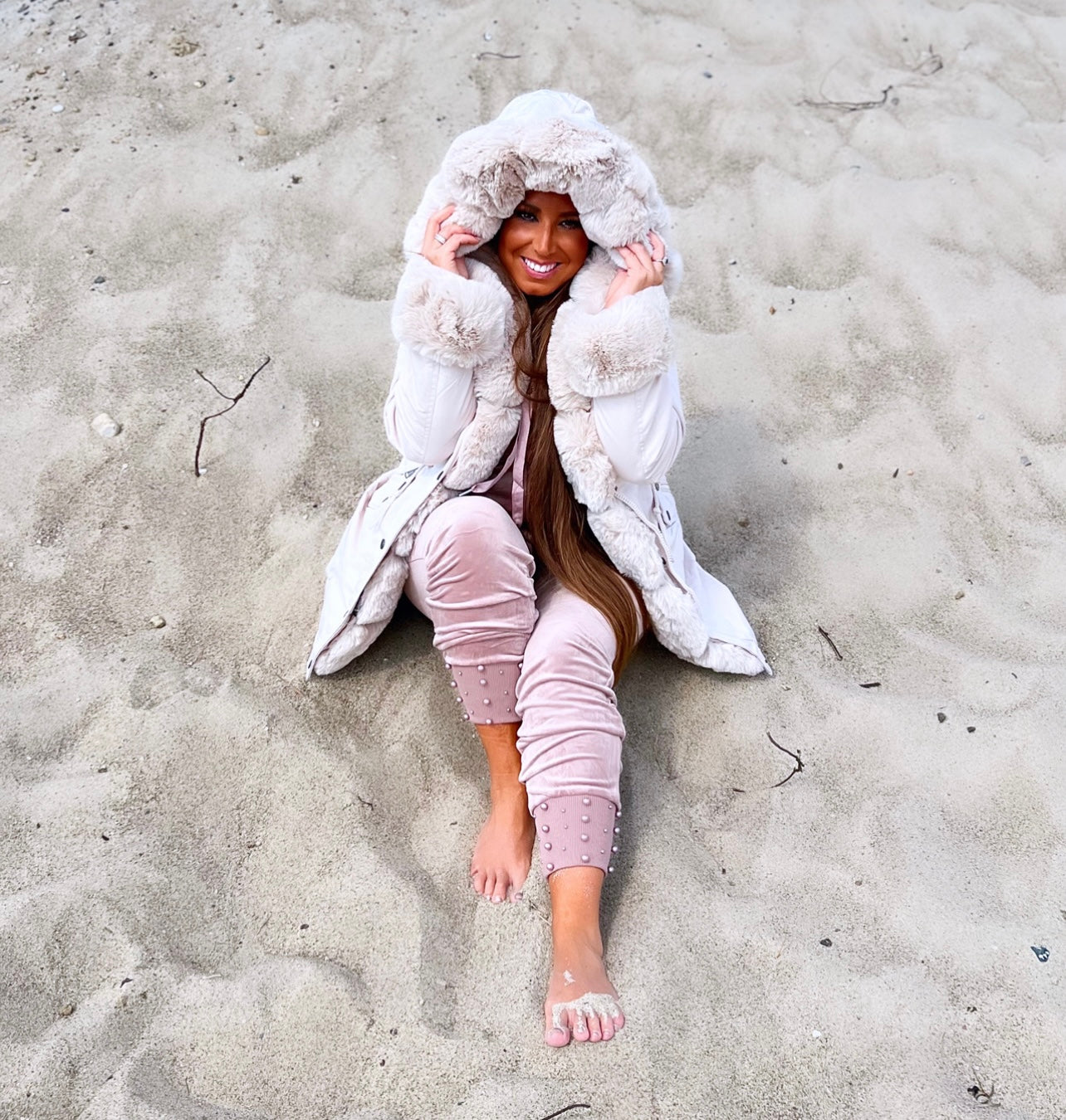 Parka jakke med faux fur i beige
