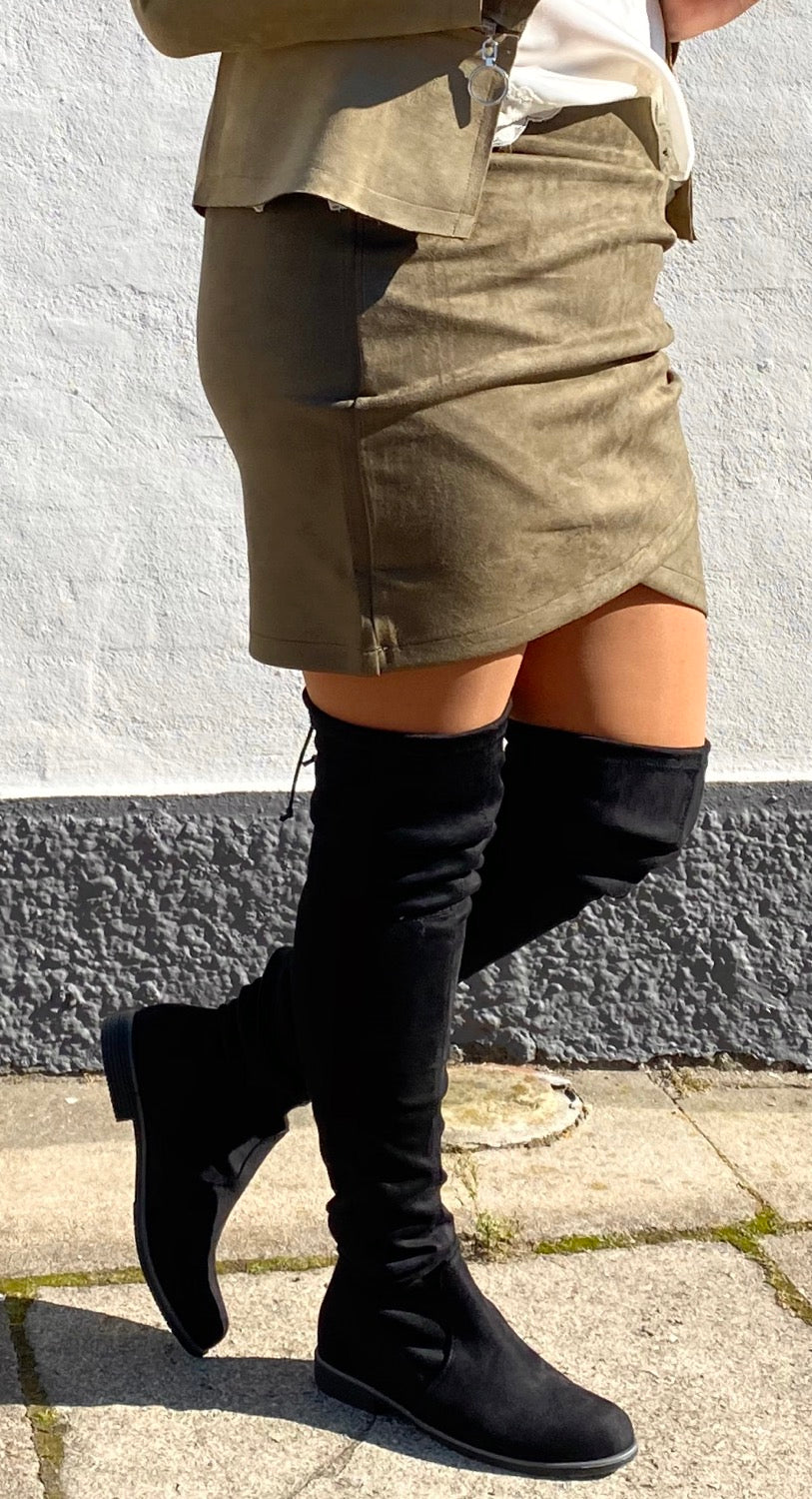 Suede nederdel - khaki grøn