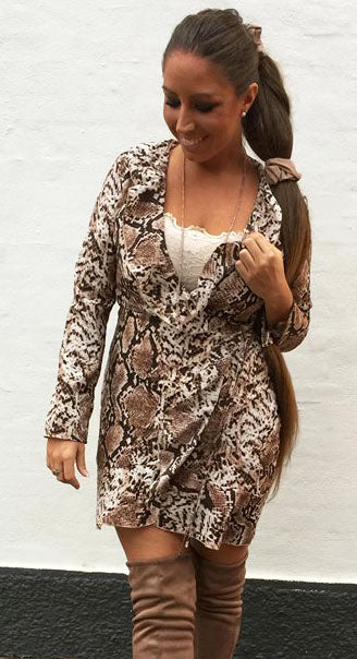 Snakeprint wrap kjole