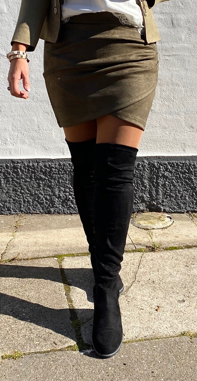 Suede nederdel - khaki grøn