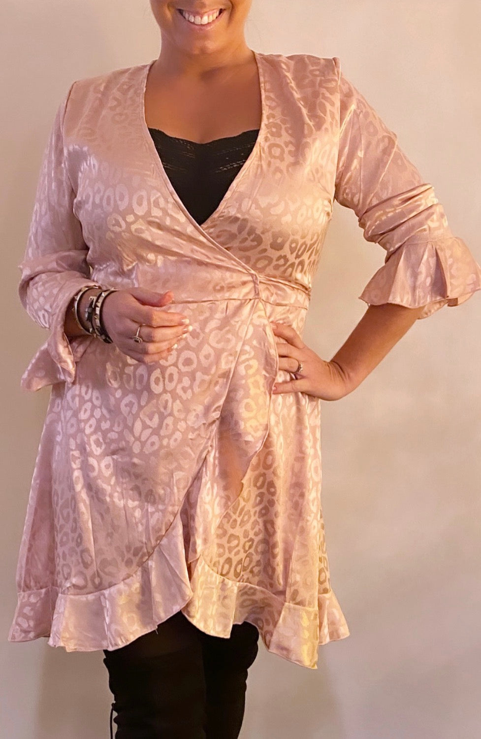 Kjole i Silke og leopard look - rosa