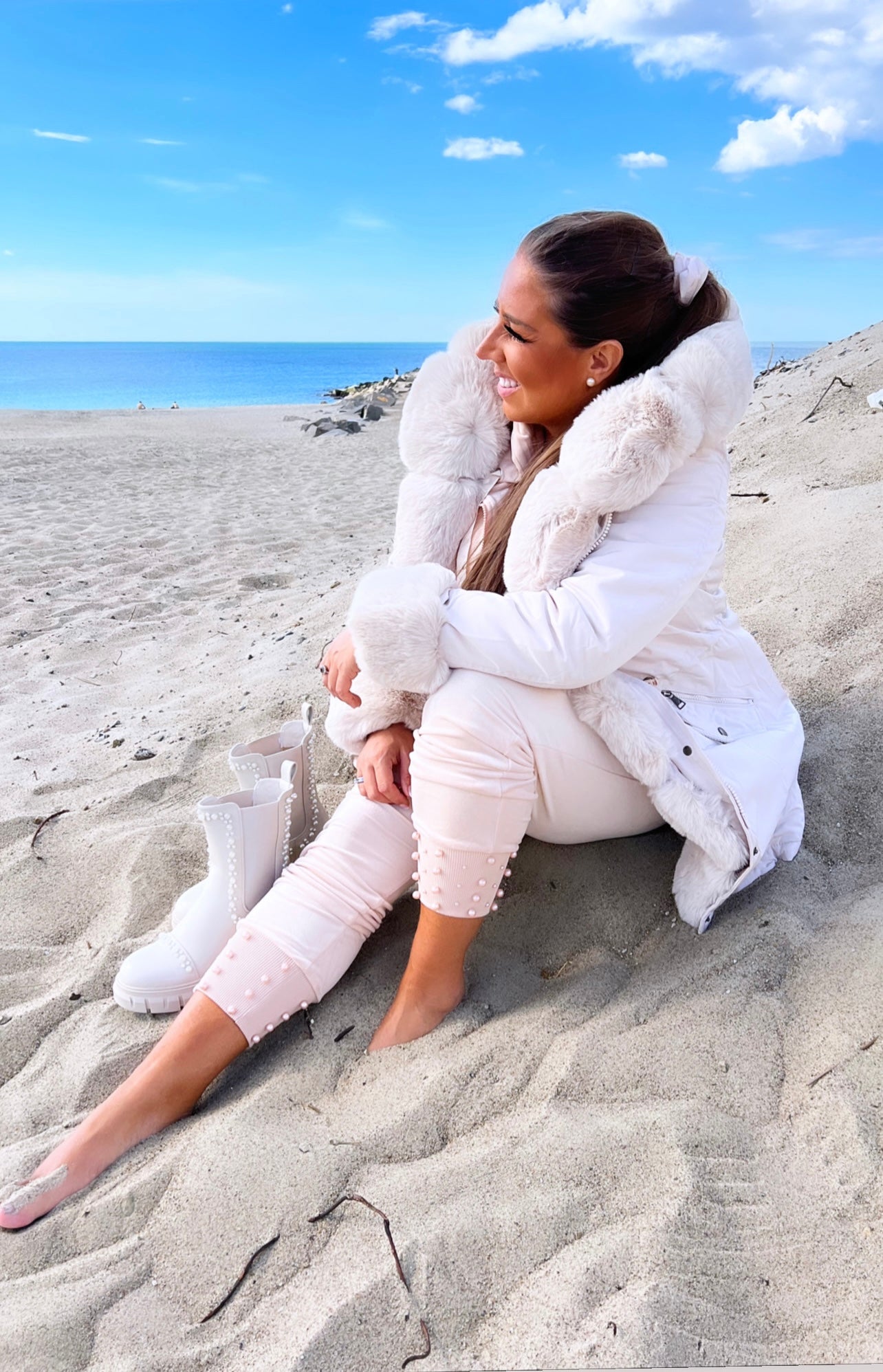 Parka jakke med faux fur i beige