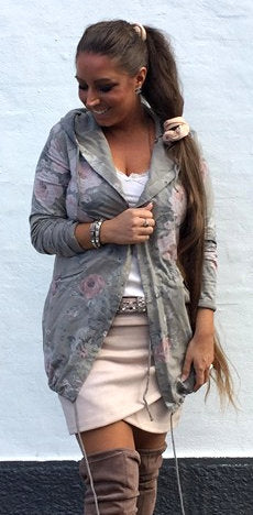 Cardigan m. blomster - beige