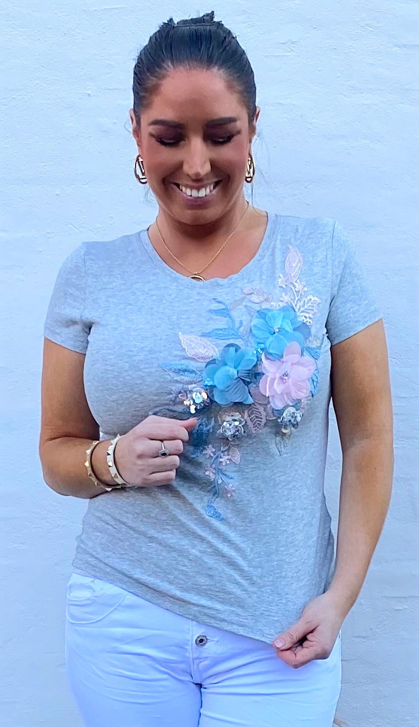 T-shirt - grå m. Blomster