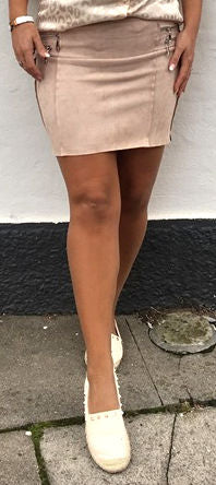 Suede nederdel m. lynlås - beige