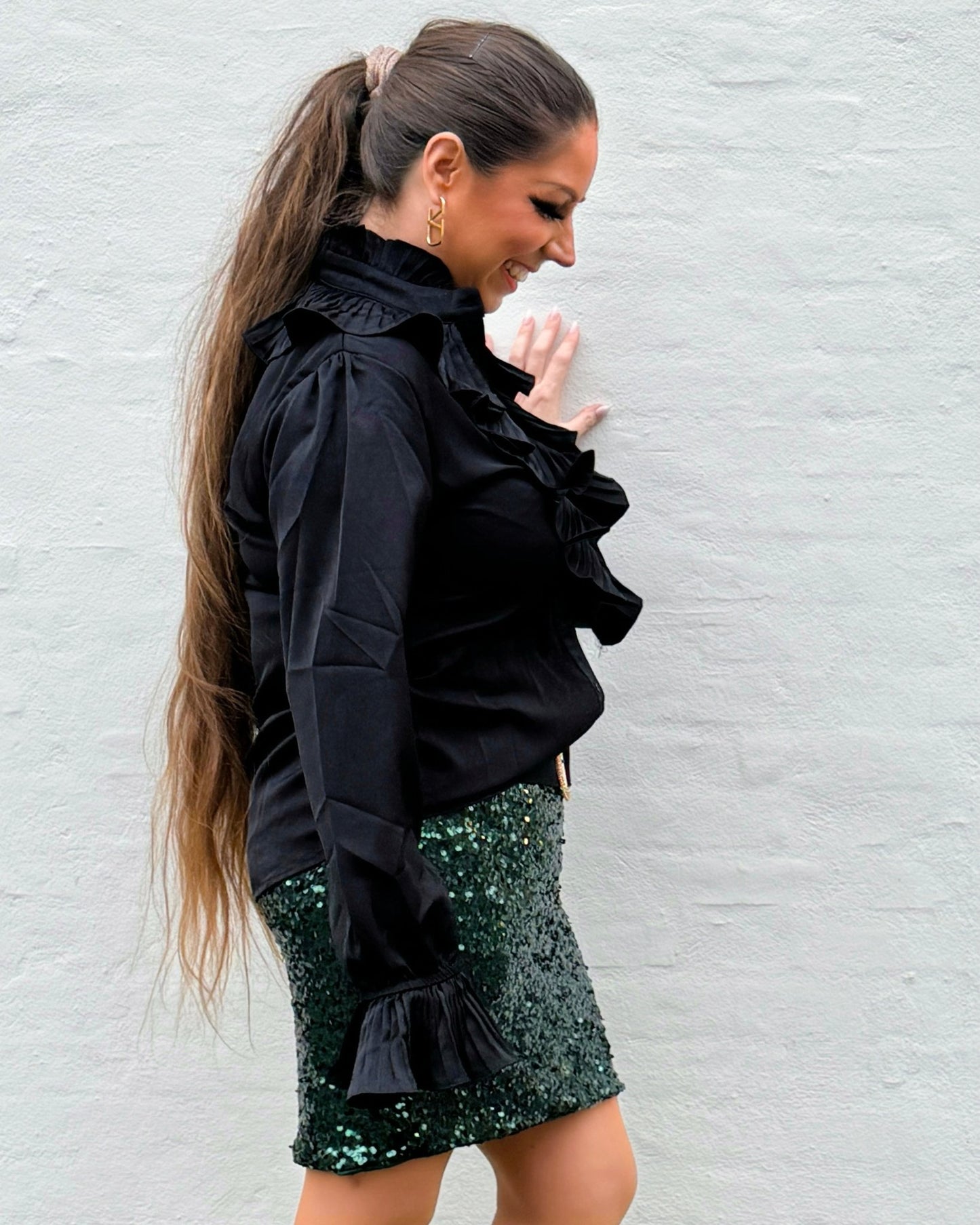 Skjorte med flæser - sort - Staun Denmark - Til hverdag og fest