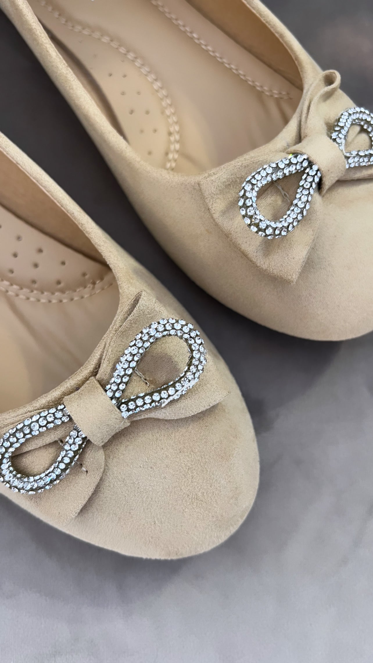 Ballerina m. Sløjfe i beige