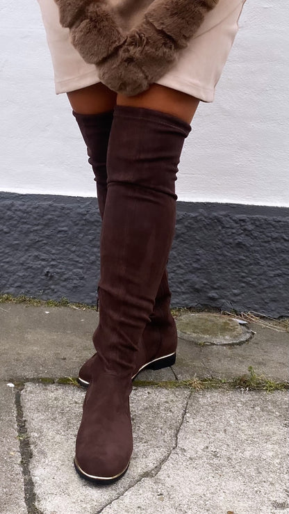 Overknee i brun m. guldkant