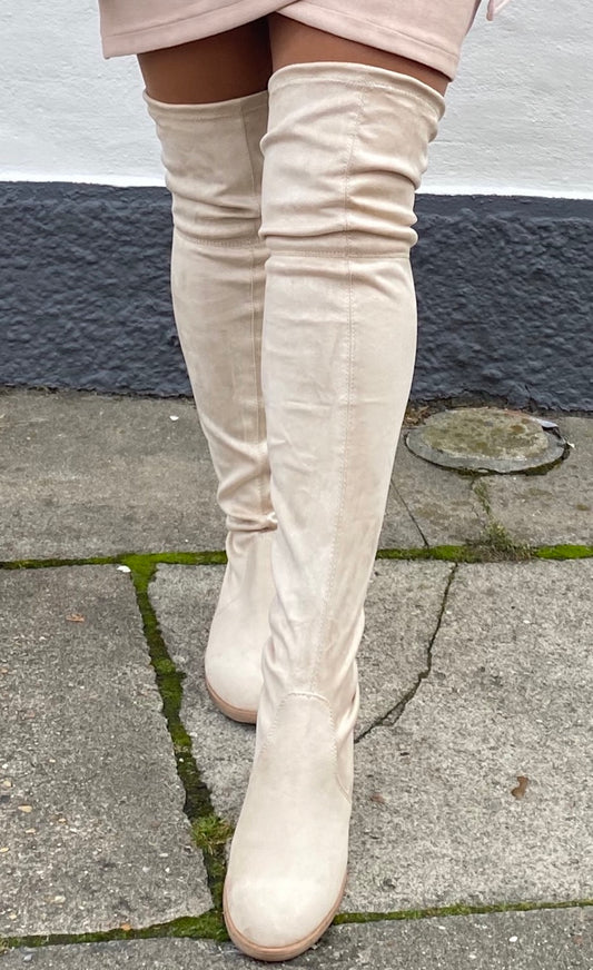 Overknee i beige med snøre