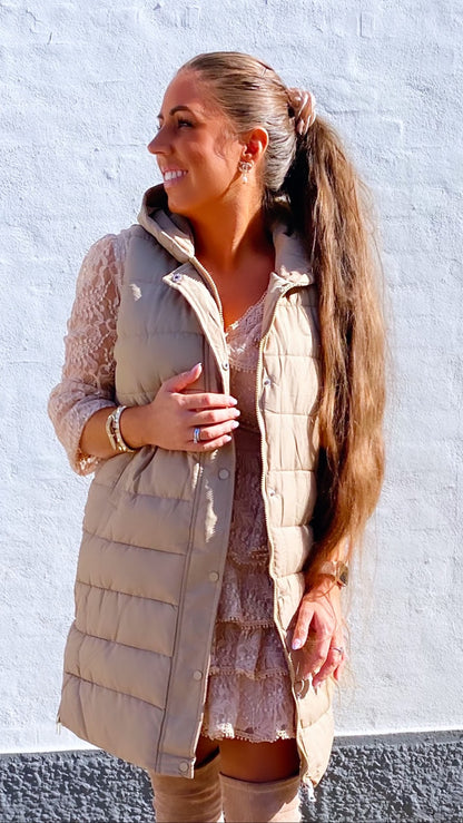 Vest i taupe