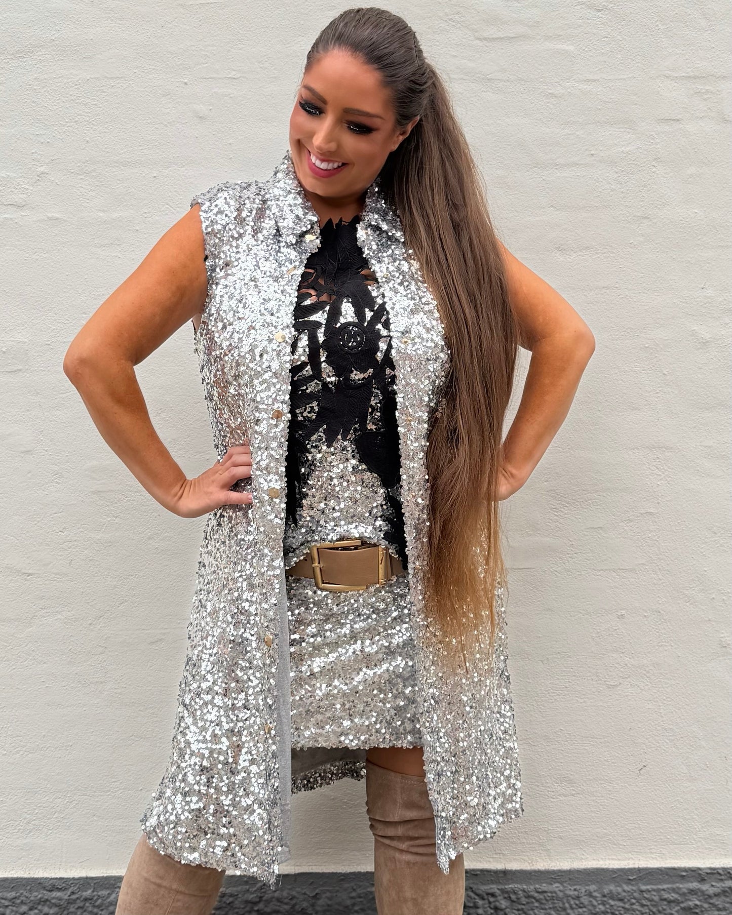 Staun kimono vest i sølv glitter u. Ærmer