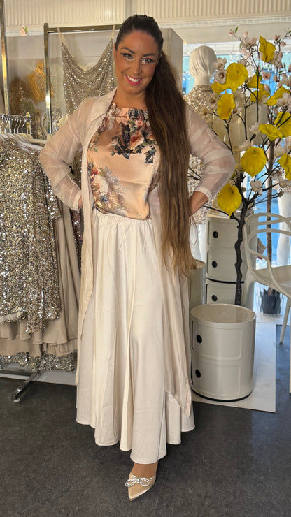 Creme satin nederdel fra