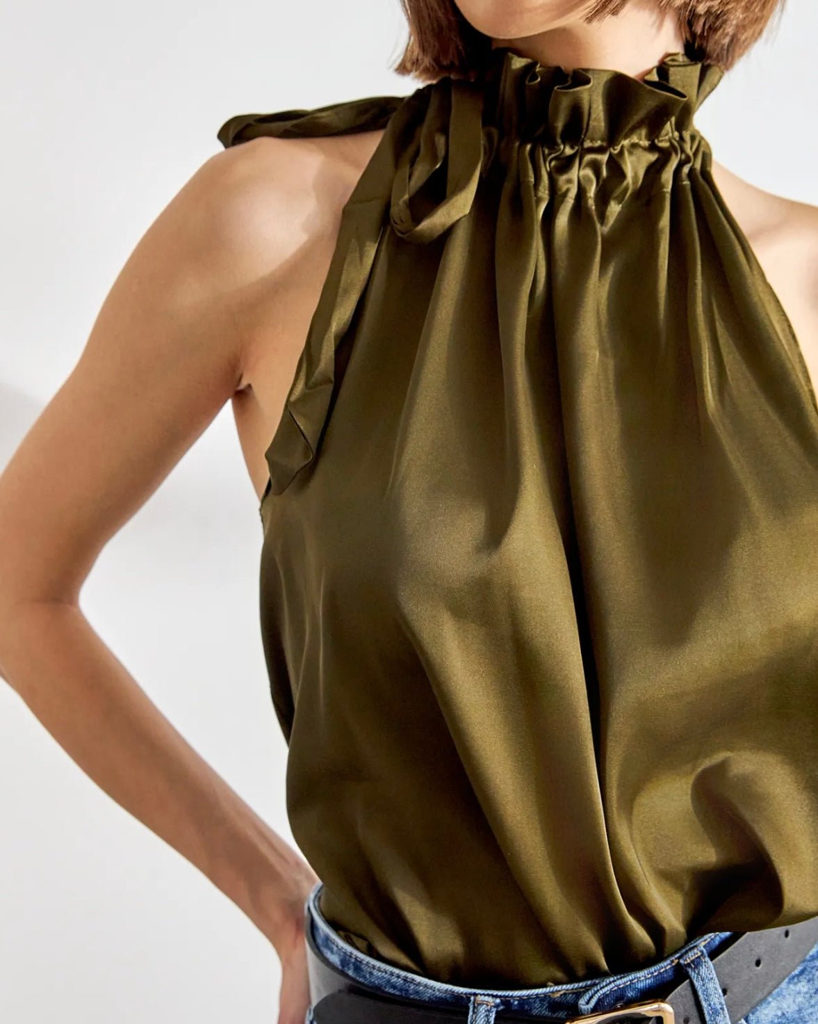 Butterfly top i satin - khaki grøn - Staun Denmark - Til hverdag og fest