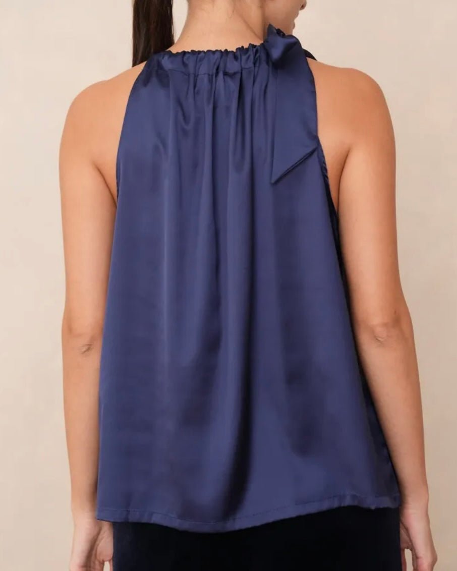 Butterfly top i satin - mørke blå - Staun Denmark - Til hverdag og fest