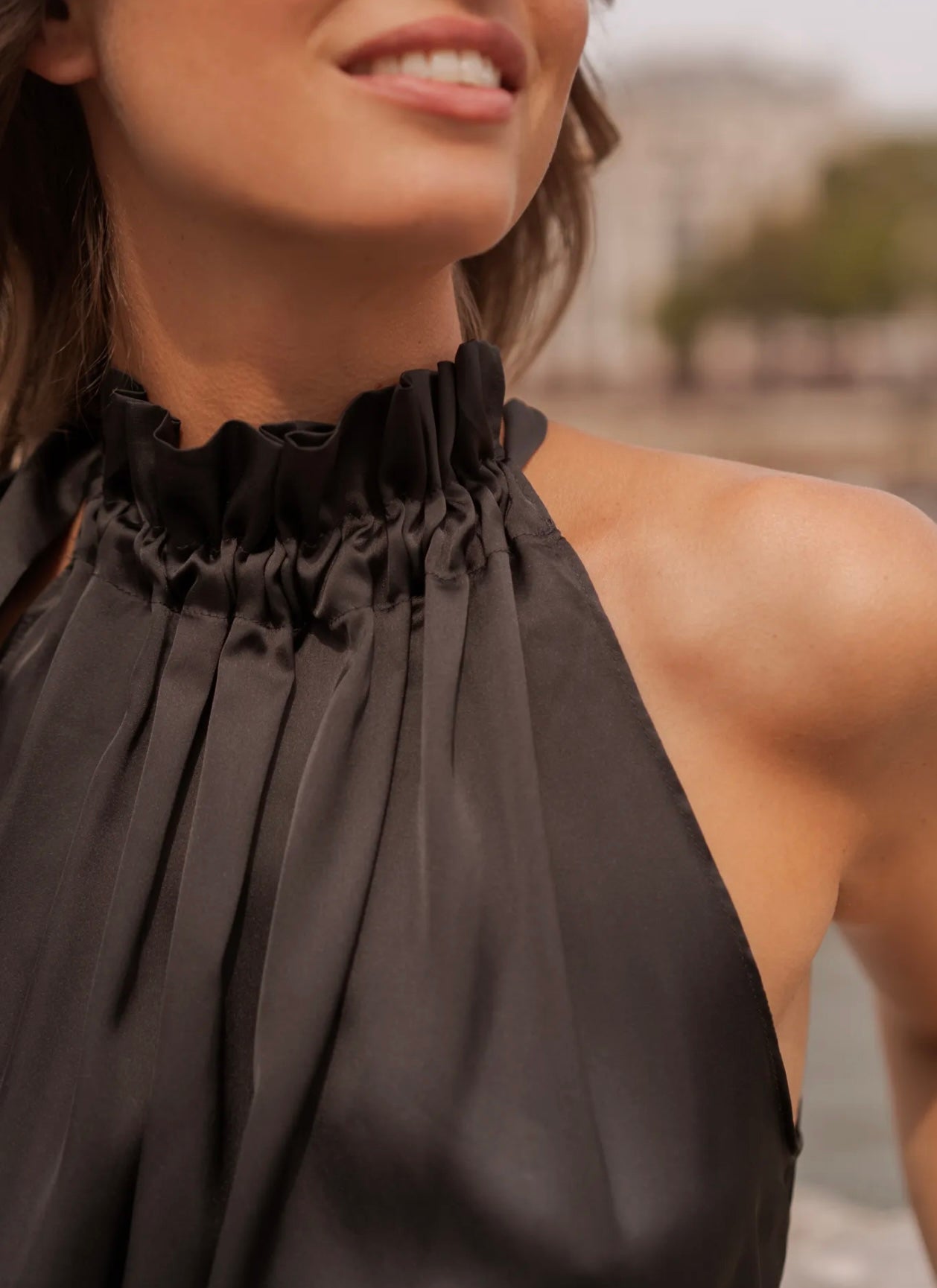 Butterfly top i satin - sort - Staun Denmark - Til hverdag og fest