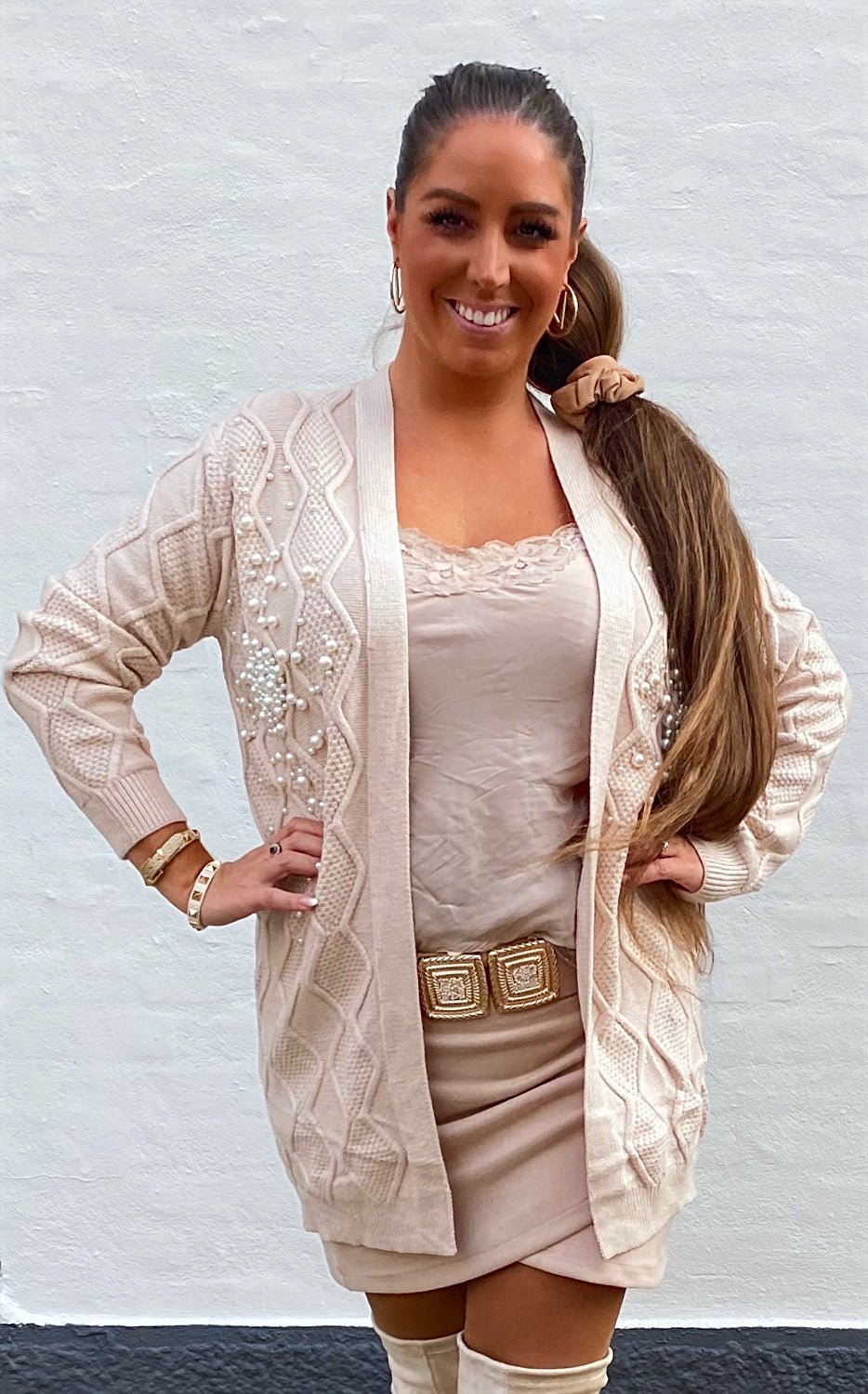 Cardigan i strik med perler - beige - Staun Denmark - Til hverdag og fest