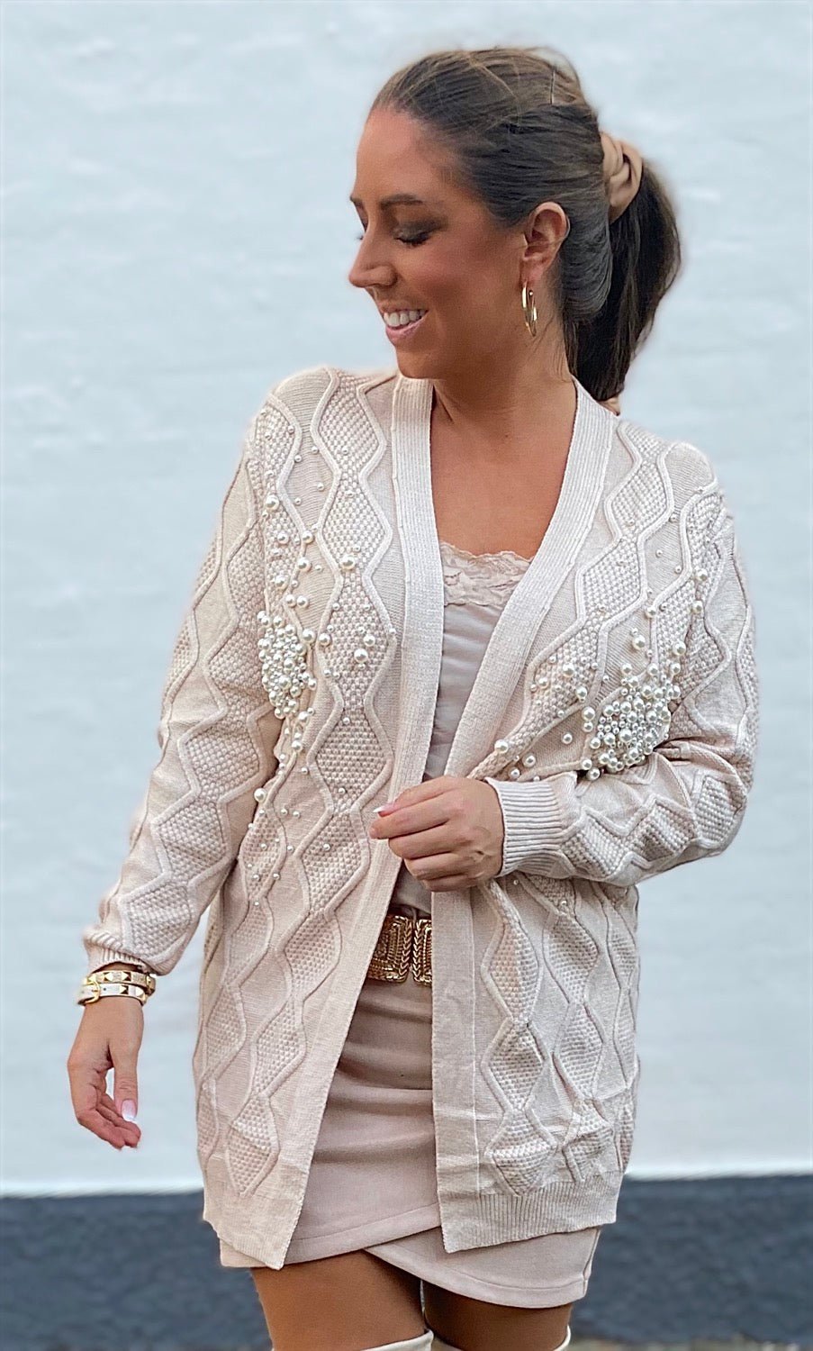 Cardigan i strik med perler - beige - Staun Denmark - Til hverdag og fest