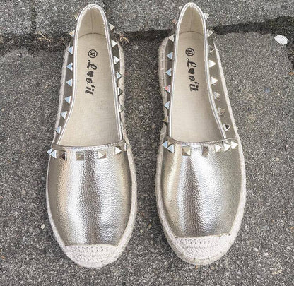 Espadrille i guld med nitter - Staun Denmark - Til hverdag og fest