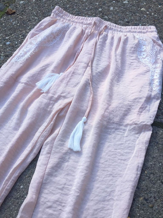 Rosa buks med hvid blonde - Staun Denmark - Til hverdag og fest
