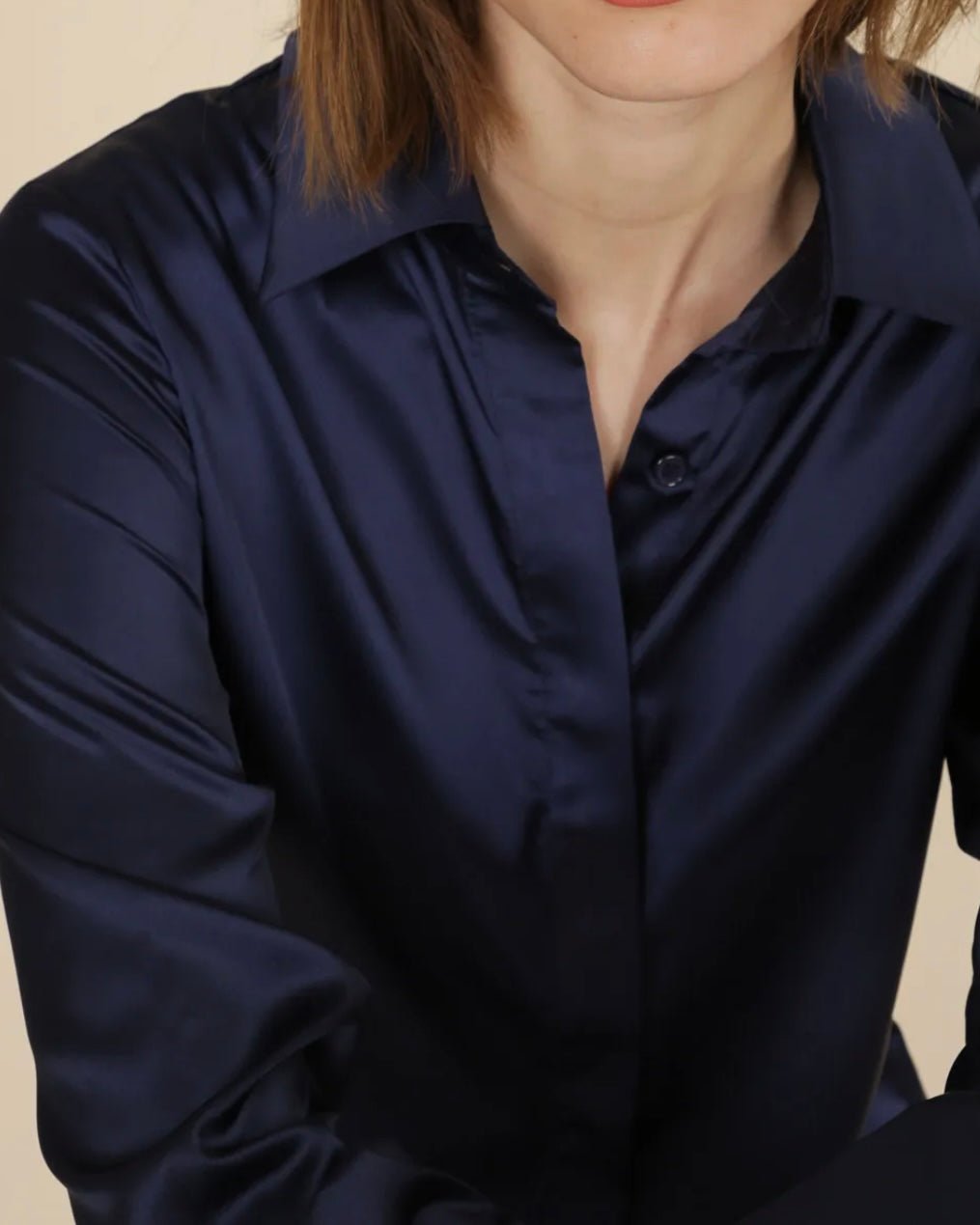 Satin skjorte - mørke blå - Staun Denmark - Til hverdag og fest