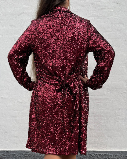 Staun kimono kjole i mørke rød - Staun Denmark - Til hverdag og fest