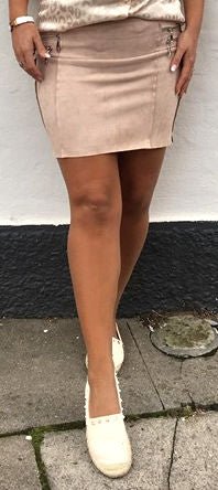 Suede nederdel m. lynlås - beige - Staun Denmark - Til hverdag og fest