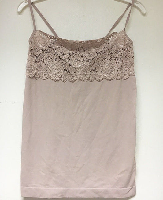 Top med blonde kant ved barm - antik rosa - Staun Denmark - Til hverdag og fest