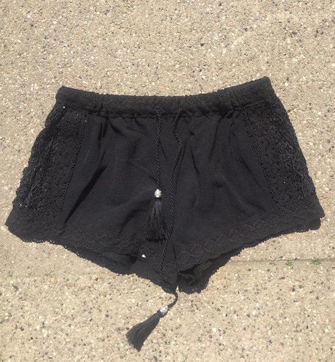 Victoria shorts m. blonde og sten - sort - Staun Denmark - Til hverdag og fest