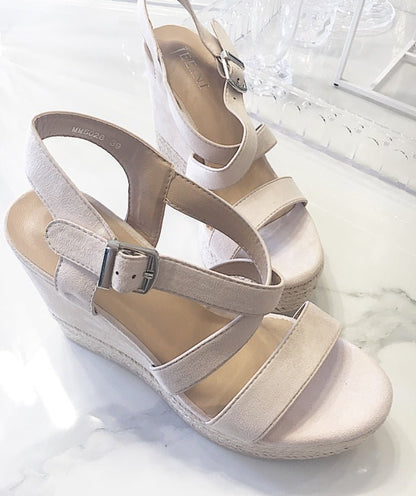 Wedges i beige - Staun Denmark - Til hverdag og fest